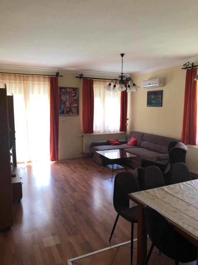Imre Apartman Hajdúszoboszló Екстериор снимка