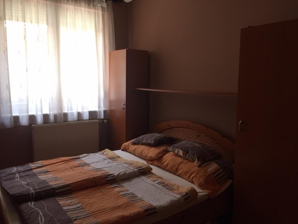 Imre Apartman Hajdúszoboszló Екстериор снимка